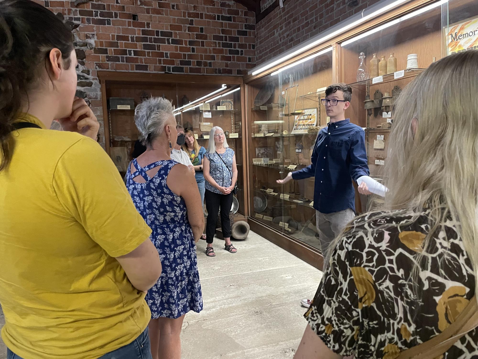 Docent and audience at Docent Picks Talk